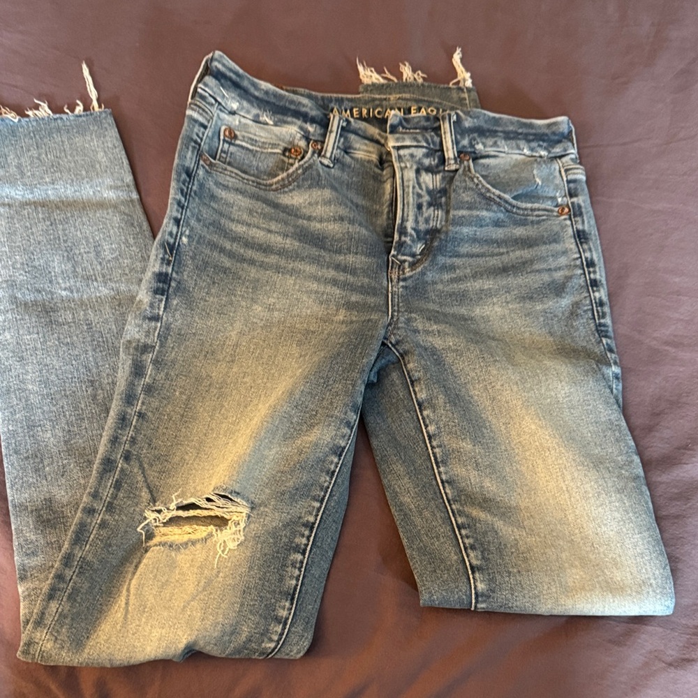 American Eagle Outfitters Women's Light Blue luxe Ripped jeggings 4 long